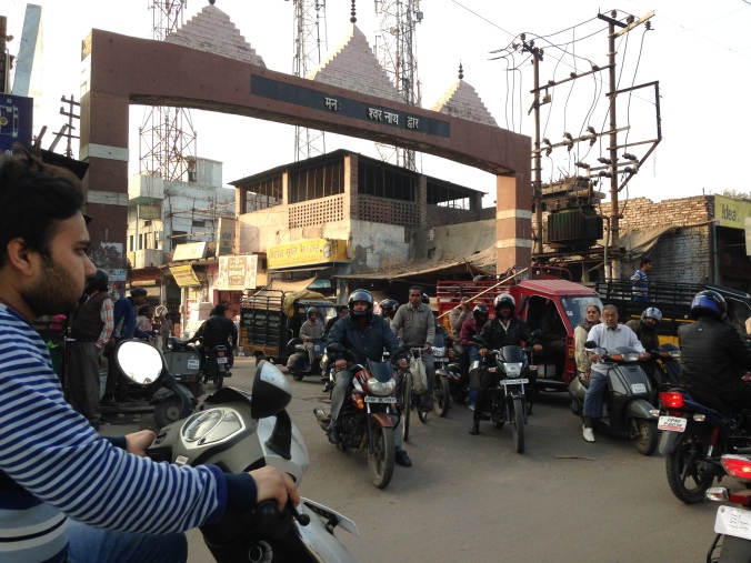 Here we see a normal intersection in Jaipur. 